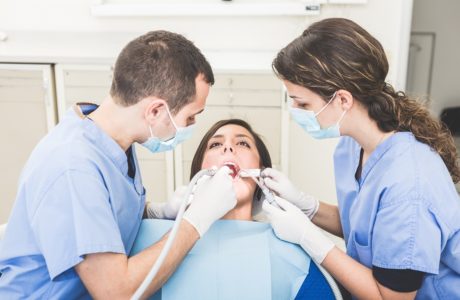 Dental Hygienist : Dental Assistant